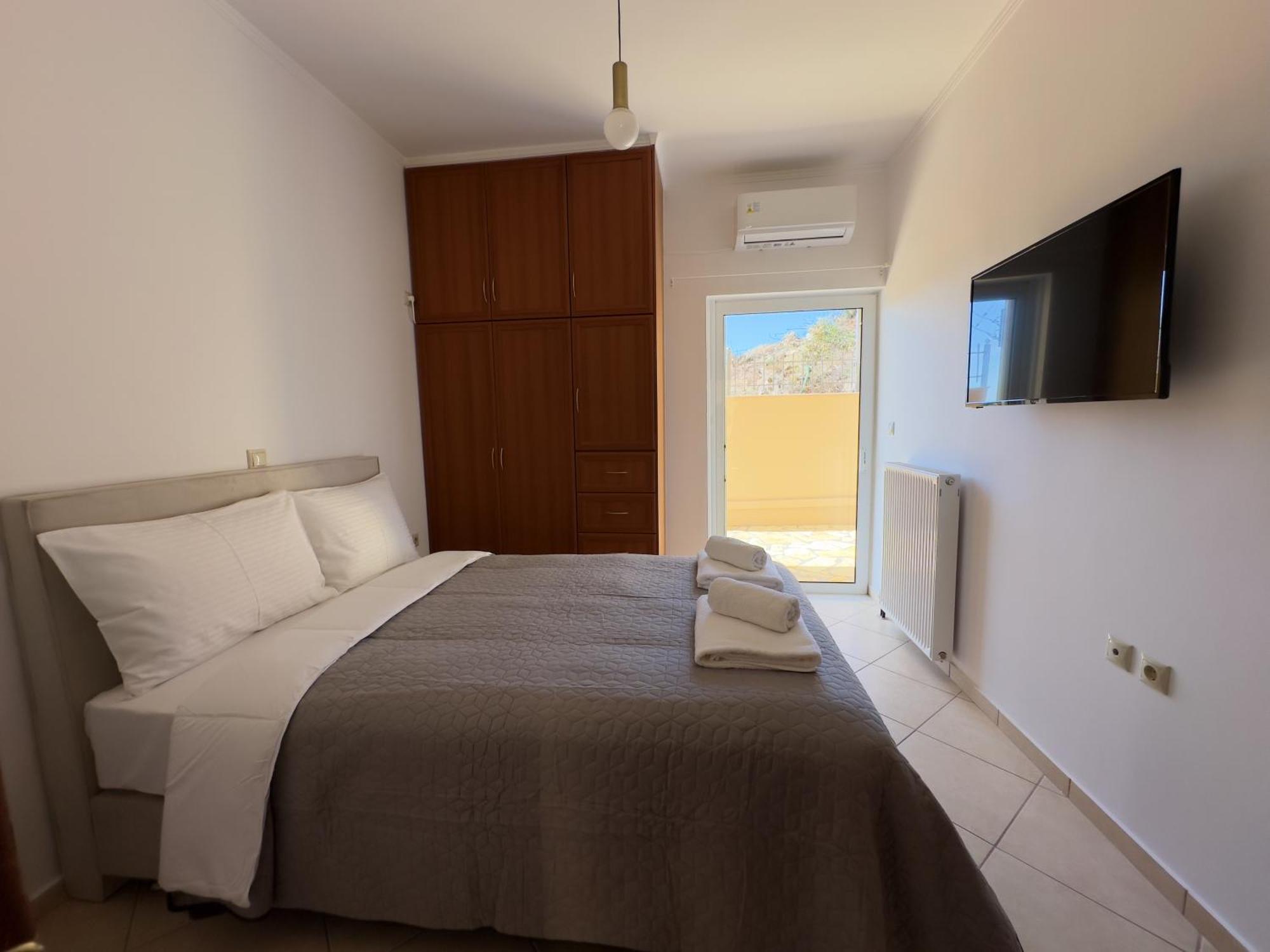 Eros Superb View Apartment Gythio
